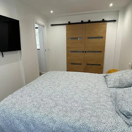 Superbe Bord De Apartamento